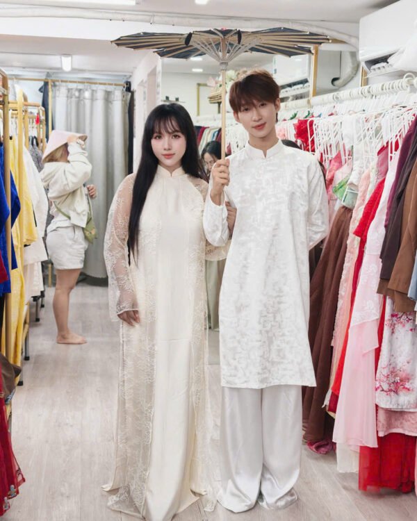 Cho Thuê Áo Dài Nữ Ren Trắng Cổ Trụ