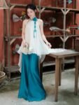Cho Thuê Yếm Trắng Viền Cổ Xanh