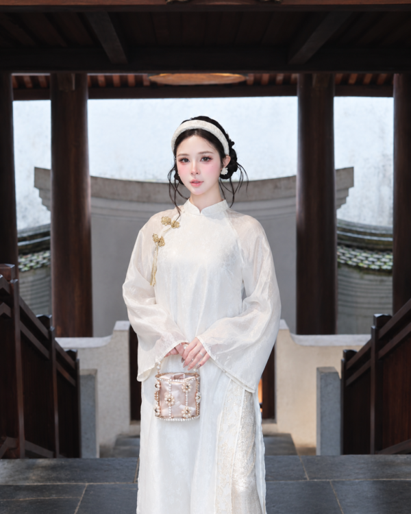 Cho Thuê Áo Dài Nữ Kem Voan 2 Nút Xoè