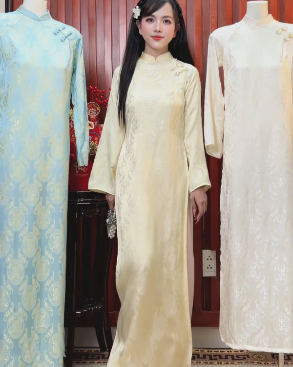 Cho Thuê Áo Dài Nữ Vàng Cổ Trụ Gấm Thọ Dơi