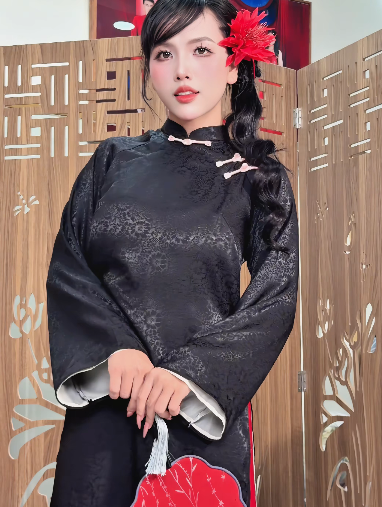 Cho Thuê Áo Dài Nữ Đen Cổ Trụ 3 Nút Tàu