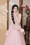 Cho Thuê Yếm Hồng Hoạ Tiết Hoa Phượng Cổ Đính Ngọc Trai