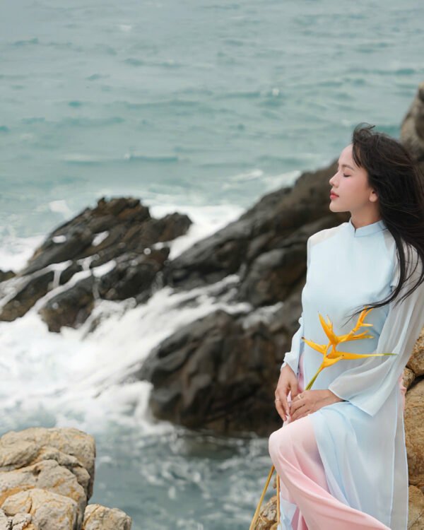 Cho Thuê Áo Dài Nữ Xanh Biển Cổ Trụ Tay Tơ
