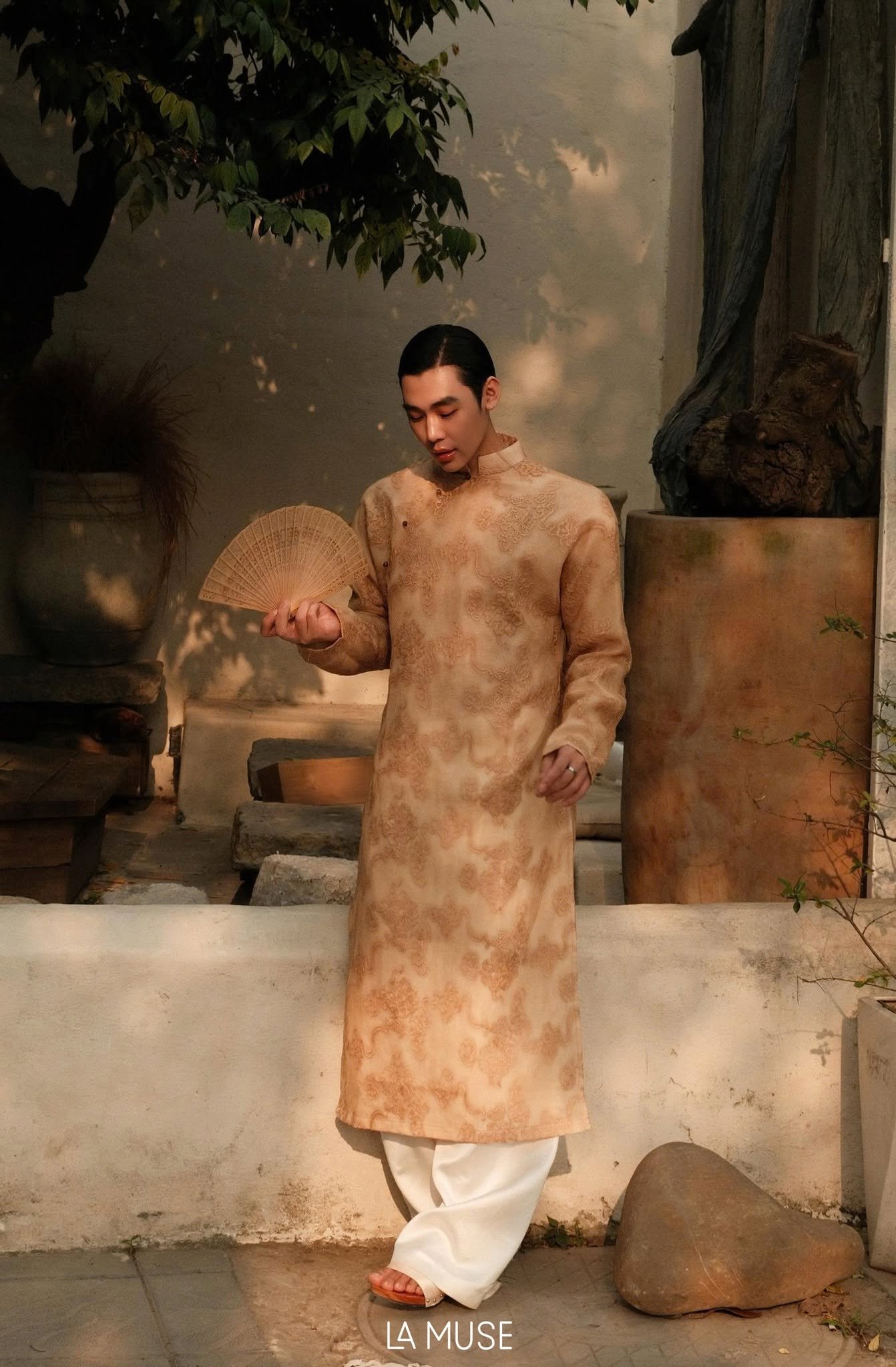 Cho Thuê Áo Dài Nam Nâu Vân Mây