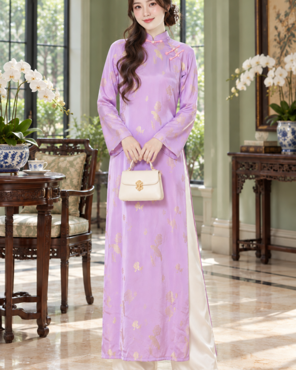 Cho Thuê Áo Dài Nữ Tím Cổ Trụ Gấm 3 Nút Tàu
