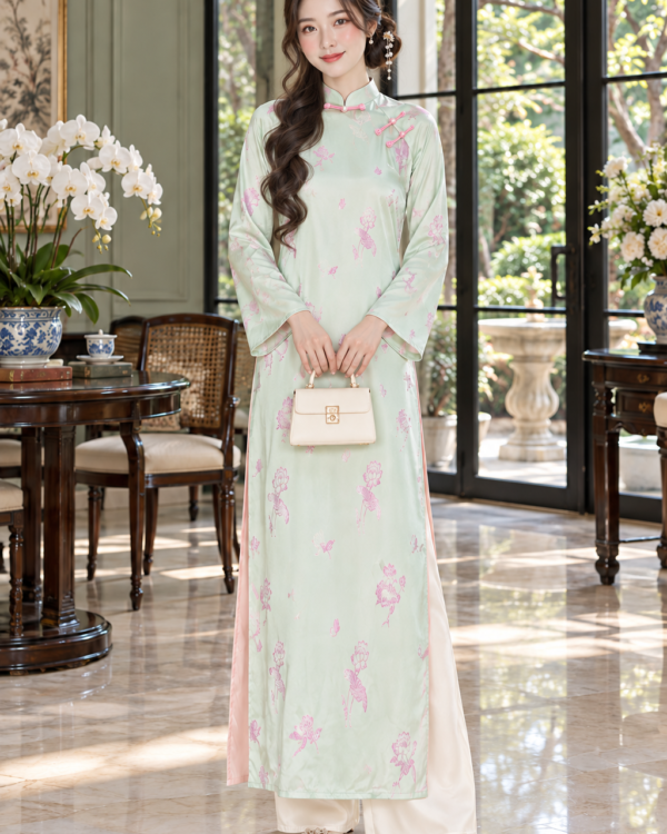 Cho Thuê Áo Dài Nữ Xanh Lá Cổ Trụ 3 Nút Tàu