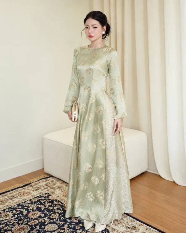 Cho Thuê Áo Dài Nữ Xanh Bơ Cổ Trụ Gấm Xẻ Tà